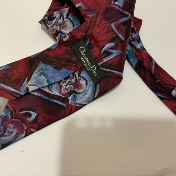 Cristian Dior red floral silk neck tie . Made in Italy - Picture 3 of 5